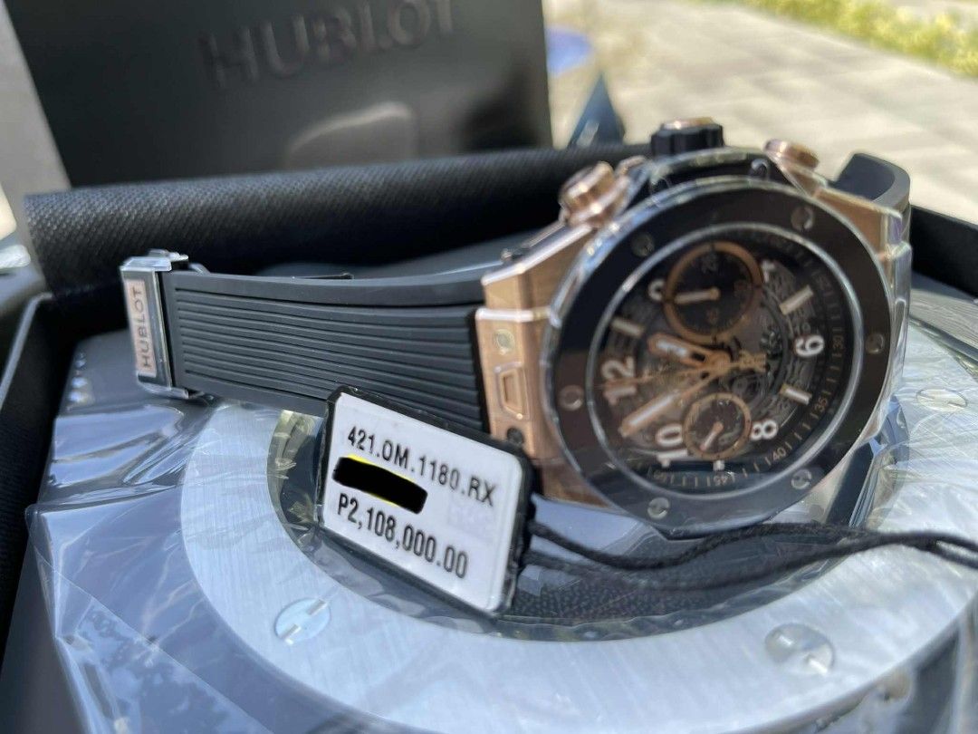 Hublot Unico Big Bang King Gold (Category: Luxury Watches) located in Quezon City. Submitted by jcdss (Listing ID 1408024657, Image 3). Description: For sale or trade : Hublot Unico Big Bang Chronograph King Gold Ceramc 44mm Reference 421.OM.1180.RX Year 2023 Complete Set 99% Rating (Almost Brand New, Honestly worn 4 times only, Original Strap was unused as an Extra Strap was used) Super steal. Price almost 40-50% off current Srp. (Pictured srp i