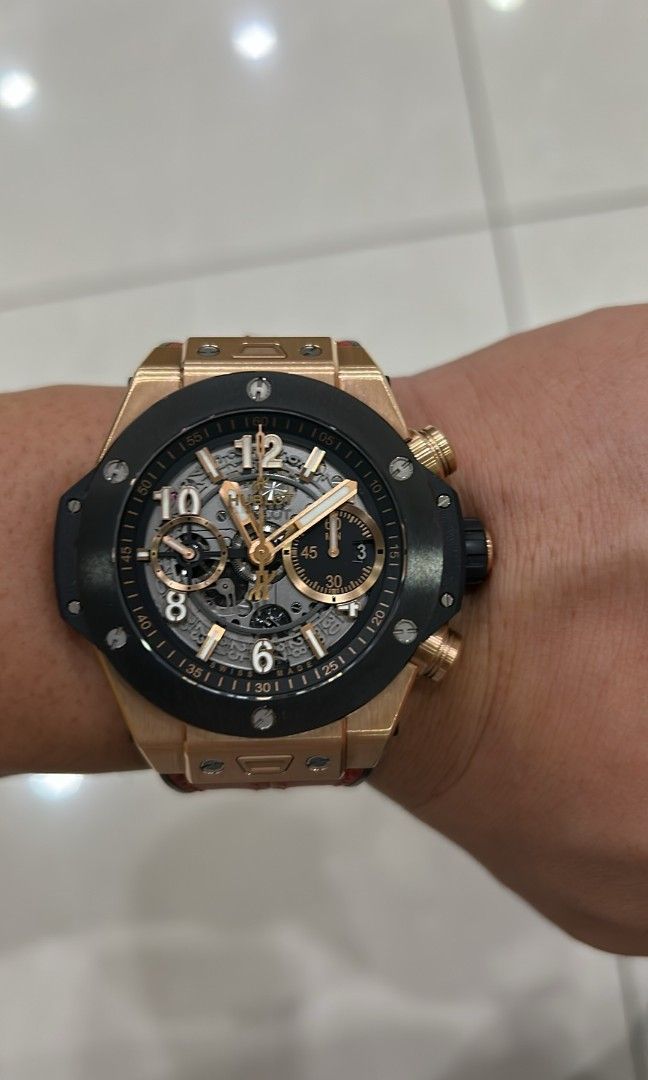 Hublot Unico Big Bang King Gold (Category: Luxury Watches) located in Quezon City. Submitted by jcdss (Listing ID 1408024657, Image 1). Description: For sale or trade : Hublot Unico Big Bang Chronograph King Gold Ceramc 44mm Reference 421.OM.1180.RX Year 2023 Complete Set 99% Rating (Almost Brand New, Honestly worn 4 times only, Original Strap was unused as an Extra Strap was used) Super steal. Price almost 40-50% off current Srp. (Pictured srp i