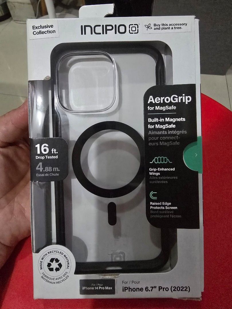 Incipio AeroGrip Case for MagSafe for iPhone 14 Pro (Category: Cases & Sleeves) located in Quezon City. Submitted by ritzrillo (Listing ID 1408022569, Image 1). Description: Incipio AeroGrip Case for MagSafe for iPhone 14 Pro Black/clear .