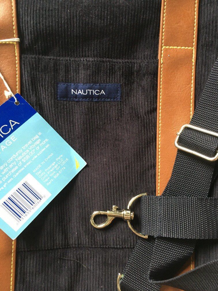 Large gym/travel barrel bag with strap (Category: Shoulder Bags) located in Quezon City. Submitted by jsd34200 (Listing ID 1356874808, Image 2). Description: Brand new, Large gym/ travel barrel bag. Made of midnight blue corduroy. Has one big pocket on the side and comes with an adjustable and detachable strap. Has plenty of room inside. Can be used as a weekend bag or carry on bag. Thanks for stopping by!.