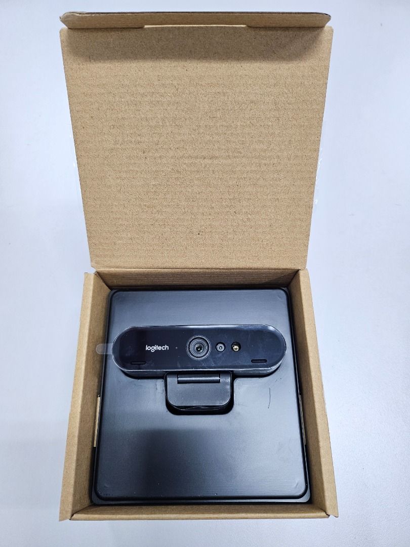 Logitech Brio 4K Pro Webcam (Category: Webcams) located in Singapore. Submitted by wisteriacake (Listing ID 1408011047, Image 2). Description: Comes with original box, user guide and accessories..