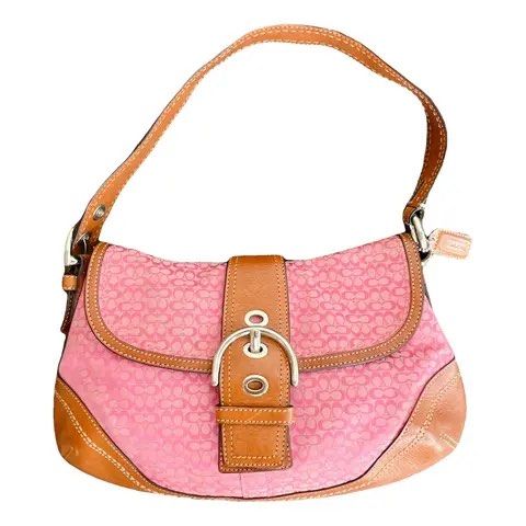LOOKING FOR Coach Pink Shoulder Bag (Category: Luxury Bags & Wallets) located in Manila. Submitted by skyevault.ph (Listing ID 1408081815, Image 1). Description: Looking for pink/brown coach soho 🥹 med or mini is fine pleasee sell me one. i can trade din for this. tyy! 💗.
