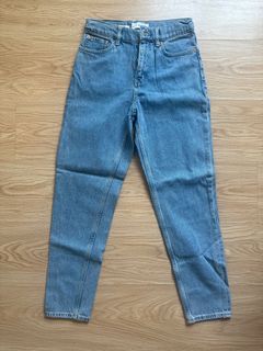 (Category: ) located in . Submitted by kdcloset_2021 (Listing ID 1407976814, Image 1). Description: .