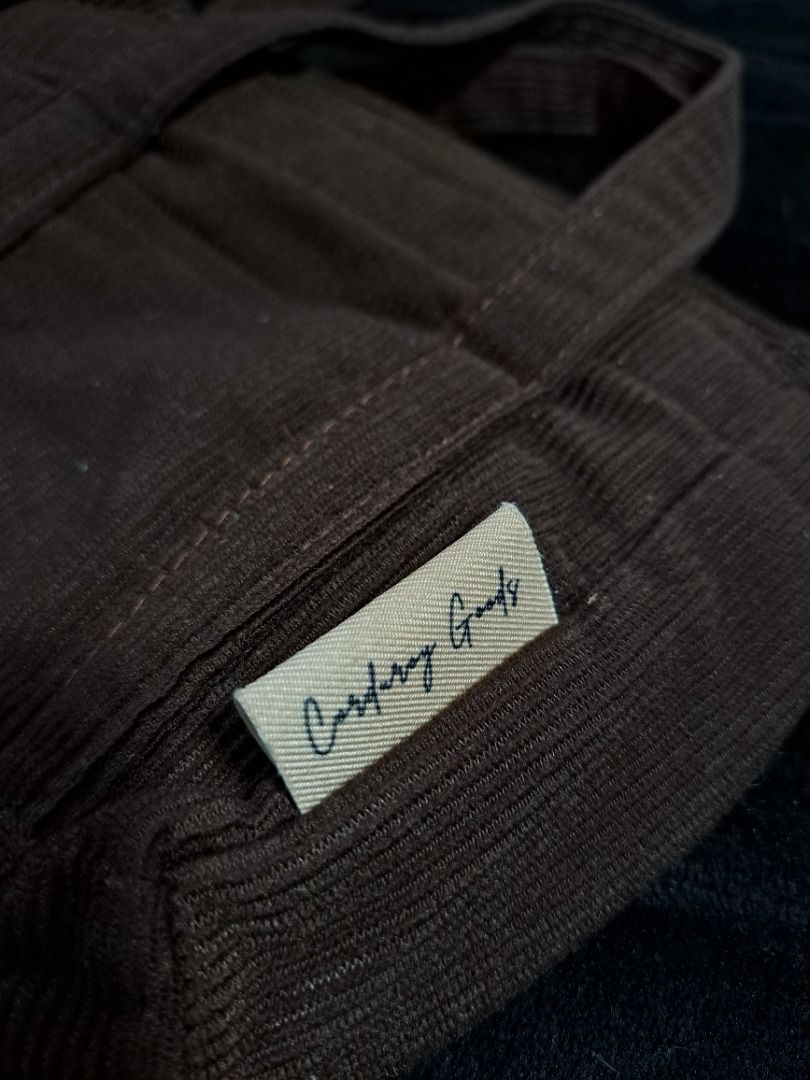 Micro Corduroy sling bag by corduRY. (Category: Cross-body Bags) located in Tarlac. Submitted by allisonaton (Listing ID 1408012348, Image 1). Description: Chocolate brown Corduroy body bag Like new condition Rfs: decluttering😊 MOP: Gcash .