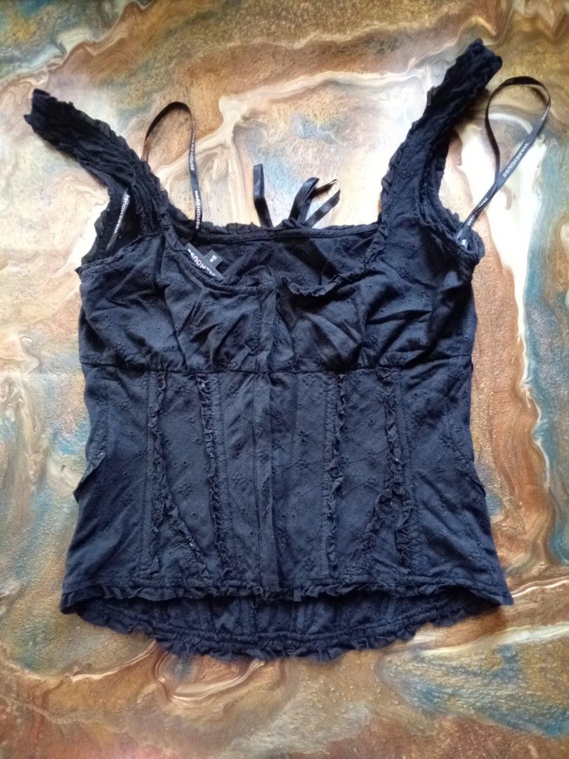 Milkmaid eyelet full length corset top (Category: Others Tops) located in Quezon City. Submitted by princess_ma (Listing ID 1408000508, Image 2). Description: can fit Xs-small bust 32 waist 25-26inches length 19inches from shoulder strap to bottom or laylayan with boning front & back zipper closure Color rate 10/10 Black na black po ito No FLAWS✅️.