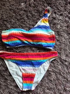 (Category: ) located in . Submitted by thebondgal (Listing ID 1408016095, Image 1). Description: .