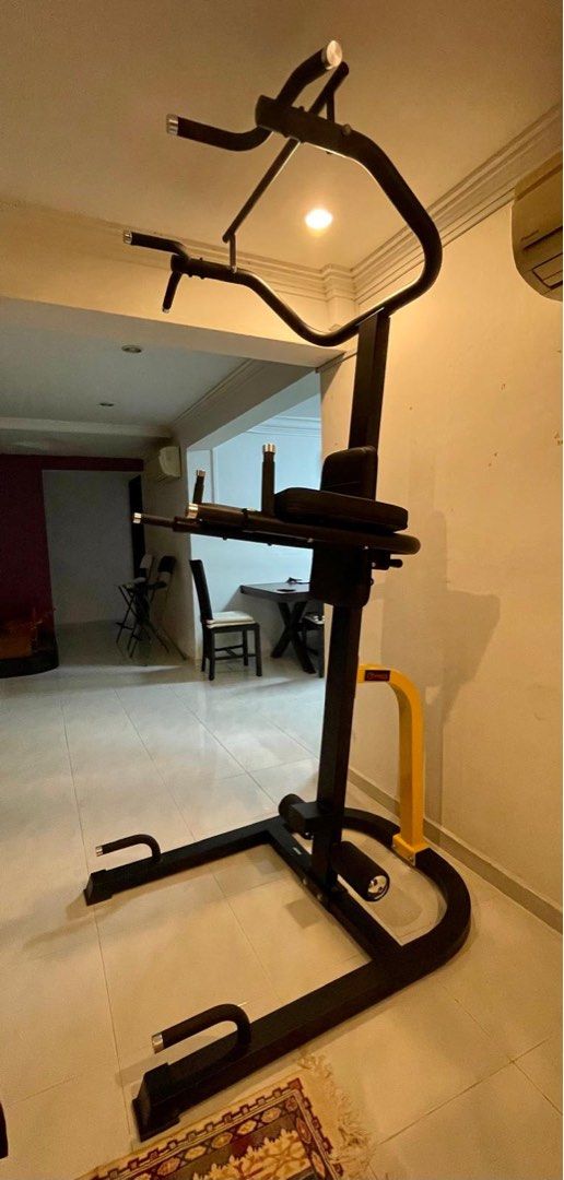 Multi-Function Dip Station (Category: Cardio & Fitness Machines) located in Singapore. Submitted by _____xxaa (Listing ID 1407978322, Image 1). Description: Price negotiable. .