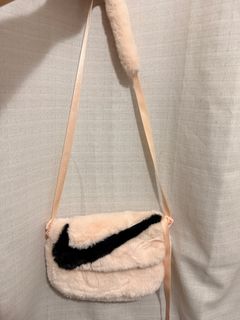 (Category: ) located in . Submitted by barbarabear (Listing ID 1408080261, Image 1). Description: .