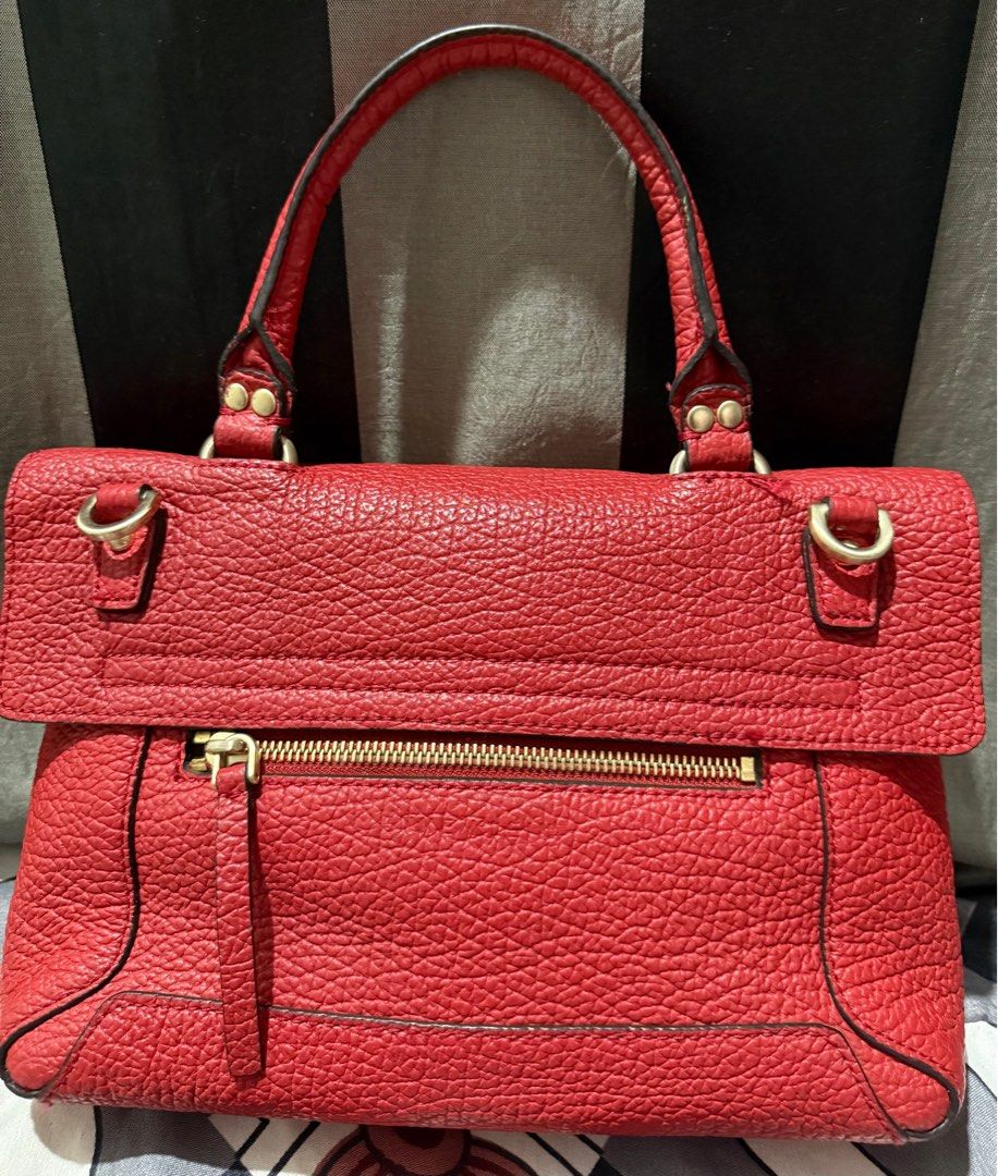 Anne Klein bag (Category: Shoulder Bags) located in Manila. Submitted by pickstuff (Listing ID 1407953927, Image 3). Description: Anne Klein Original Very Nice Leather Material Handbag no strap.
