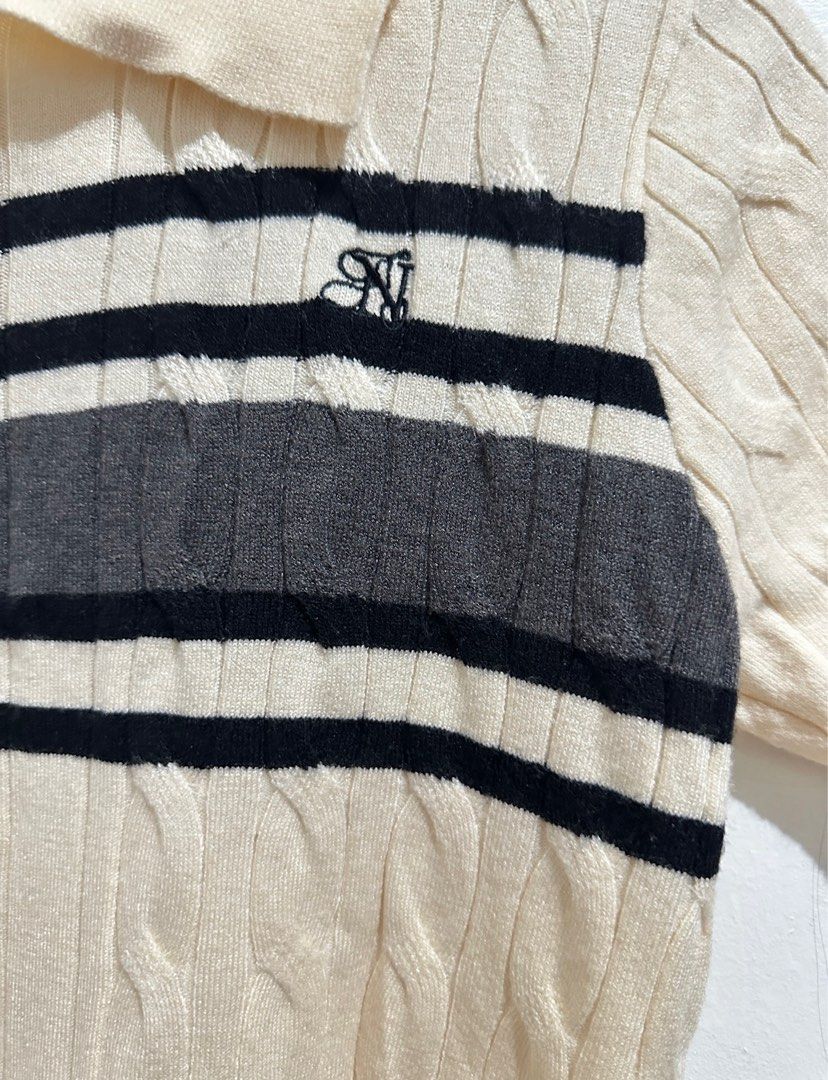 Striped Contrast Zipper Cardigan (Category: Others Tops) located in Quezon City. Submitted by krishramos (Listing ID 1407969377, Image 3). Description: USED ONCE Striped Contrast Zipper Cardigan 🖤 SMALL but can also fit medium-ish frames. Stretchable. LIKE NEW QUALITY. .