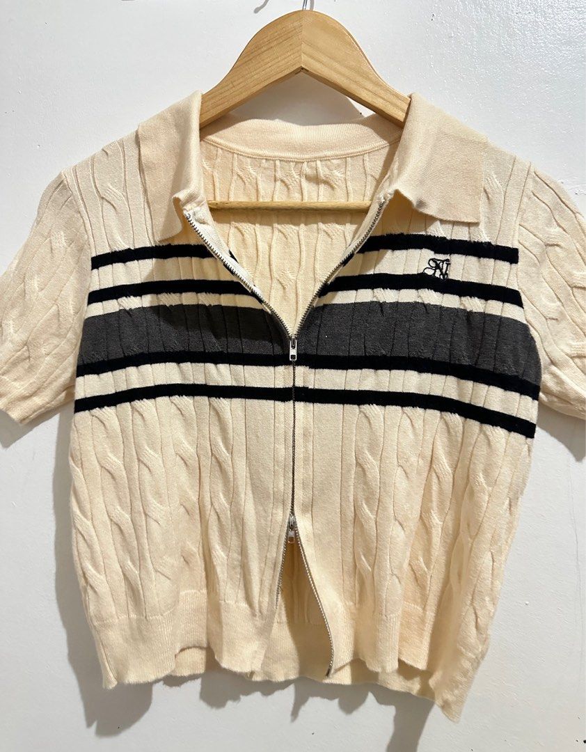 Striped Contrast Zipper Cardigan (Category: Others Tops) located in Quezon City. Submitted by krishramos (Listing ID 1407969377, Image 2). Description: USED ONCE Striped Contrast Zipper Cardigan 🖤 SMALL but can also fit medium-ish frames. Stretchable. LIKE NEW QUALITY. .