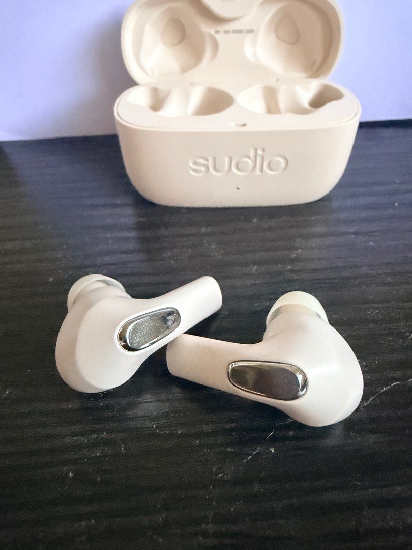 Sudio Earbuds