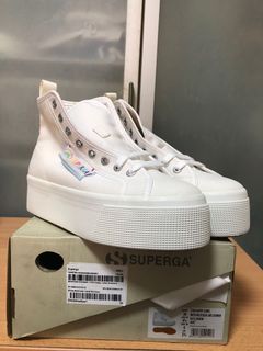 (Category: ) located in . Submitted by kicks.pops.03 (Listing ID 1407966463, Image 1). Description: .