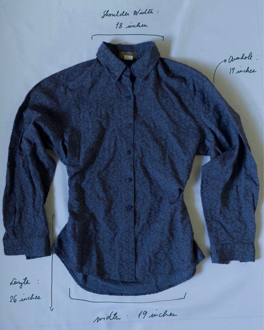 The Territory Ahead Embroidered Button Down (Category: Longsleeves) located in Pasay City. Submitted by letherdeclutter (Listing ID 1408058248, Image 2). Description: .