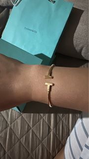 (Category: ) located in . Submitted by luxeshop8 (Listing ID 1407990599, Image 1). Description: .