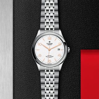 (Category: ) located in . Submitted by Bapeshop (Listing ID 1407979926, Image 1). Description: .