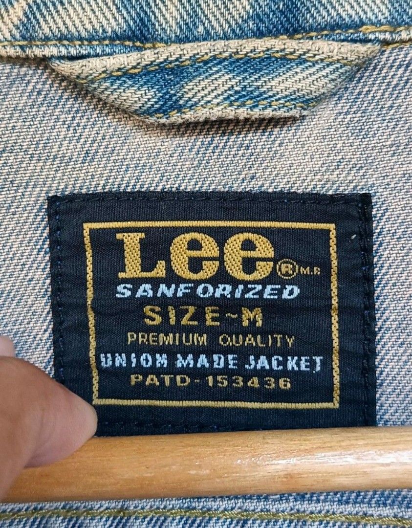 Vintage Lee Sanforized Denim Jacket (Category: Coats, Jackets and Outerwear) located in San Jose. Submitted by shady.archives (Listing ID 1408052225, Image 3). Description: Vintage 1960's/70's Lee Sanforized Denim Jacket Medium (18 x 23) Very good condition, no major issues.