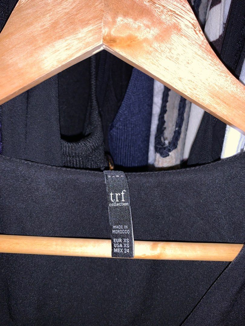 Zara Black Dress (Category: Dresses) located in Quezon City. Submitted by declutterqa (Listing ID 1408093301, Image 3). Description: ⭐️ really cute, barely used! hang string broken Please read before asking questions! 🪭 Items are slightly negotiable as I am heavily decluttering, no swaps/trades. 🧾 Payment via GCASH/BPI QR 🛵 Delivery within metro manila thru grab/lalamove booking by buyer. Delivery outside of Metro Manila via LBC ONLY/Flash Exp