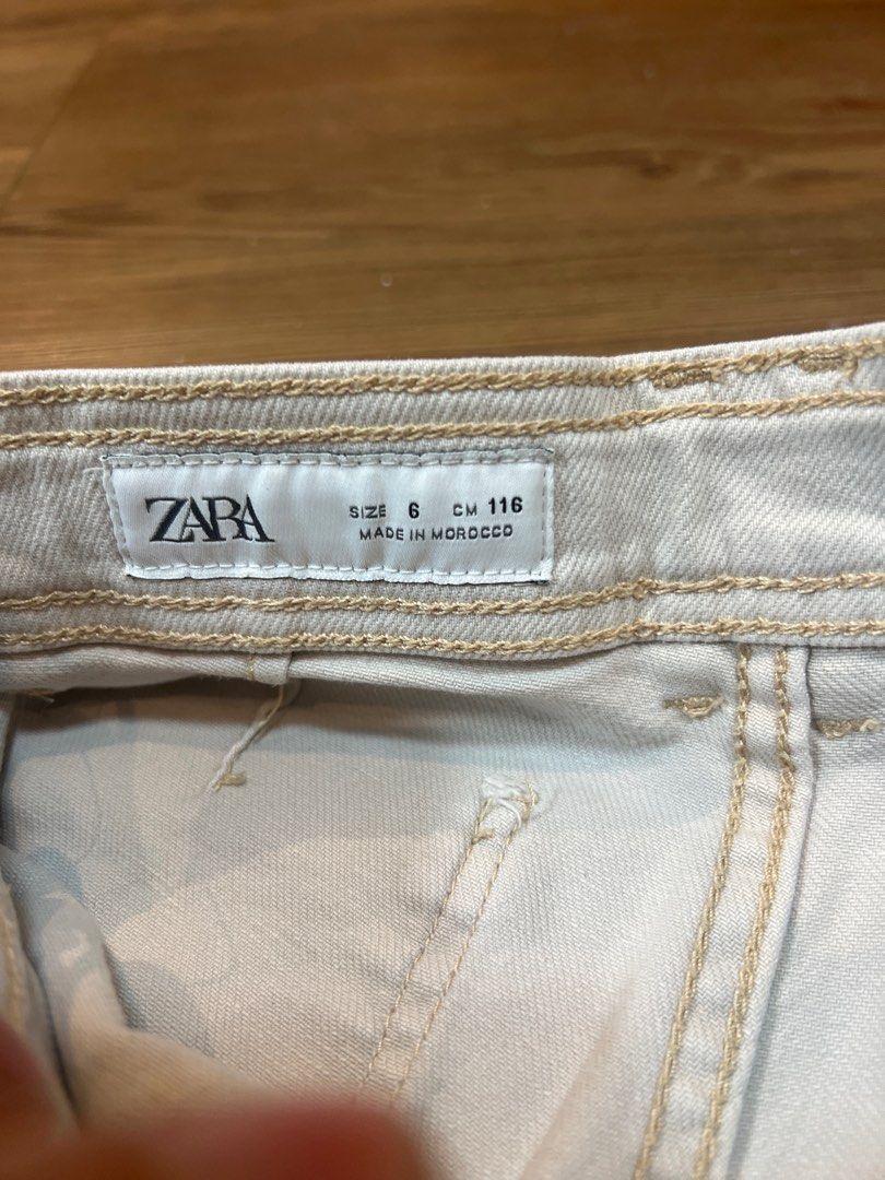 Zara Kid’s pants (Category: Babies & Kids Fashion) located in Las Pinas. Submitted by odee25 (Listing ID 1407979995, Image 3). Description: fits 3-6 yrs old .