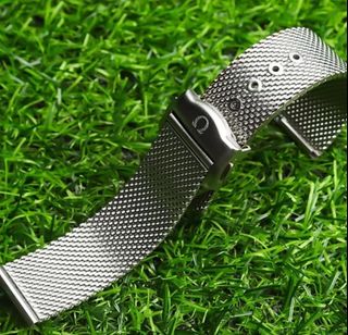 (Category: ) located in . Submitted by watchshop2000 (Listing ID 1408283625, Image 1). Description: .