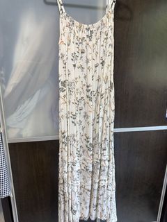 (Category: ) located in . Submitted by prettiestflowers (Listing ID 1408259794, Image 1). Description: .