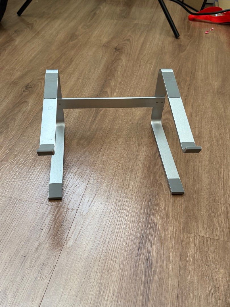 Alloy Laptop Stand (Category: Laptops & Notebooks) located in Mandaluyong City. Submitted by weldeclutters (Listing ID 1408251680, Image 1). Description: RFS: decluttering.