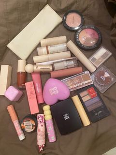 (Category: ) located in . Submitted by dieannerscoffffeeeeee (Listing ID 1408163174, Image 1). Description: .