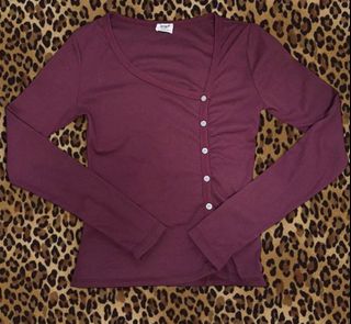 （分類：）位於 。 由 tina_xoxo.thrift 提交（商品編號 1408163412，圖片 1）。簡介： 。