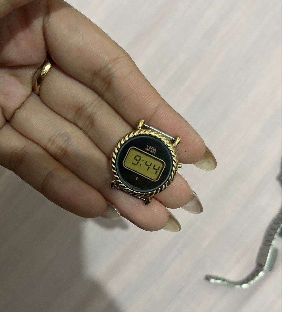 Citizen Vega Digital with free J-axis (Category: Women's Watches) located in Manila. Submitted by dreya.832 (Listing ID 1408214990, Image 3). Description: .