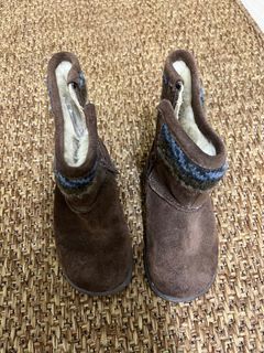 (Category: ) located in . Submitted by mywardrobe2 (Listing ID 1408150352, Image 1). Description: .