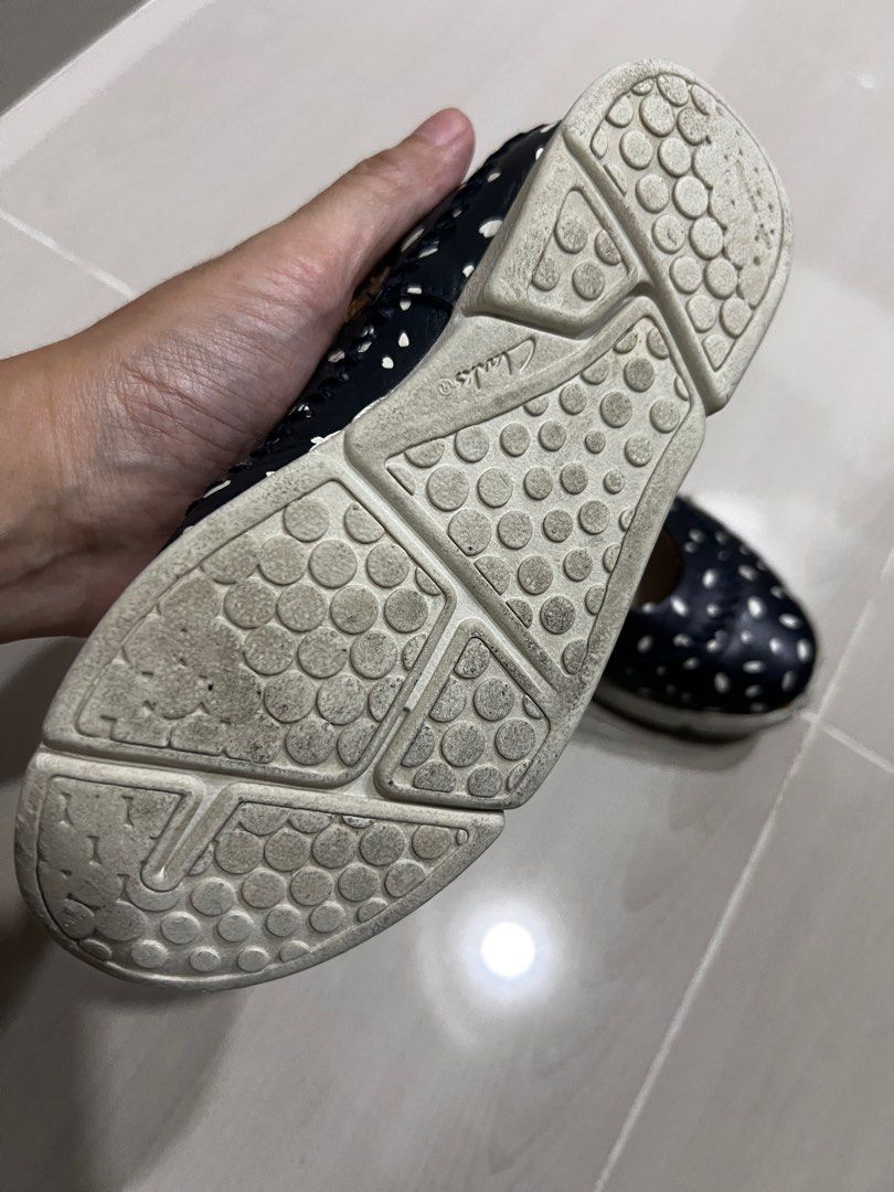 Clarks Trikenic Polka Dot Mary Jane Shoes (Category: Babies & Kids Fashion) located in Ampang. Submitted by rarahanna (Listing ID 1408196034, Image 3). Description: Clarks Trikenic Mary Jane shoes in navy blue with white polka dots. Features a brown leather strap with a velcro closure. The shoes have a white sole. The size is 11G 29W 11.5W. Made with Italian leather. Light weight shoe for walking..