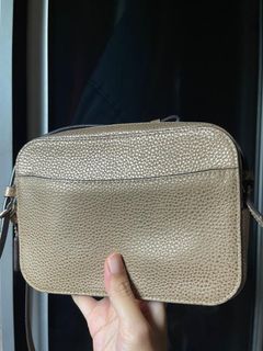 (Category: ) located in . Submitted by fifiaishah (Listing ID 1406512149, Image 1). Description: .