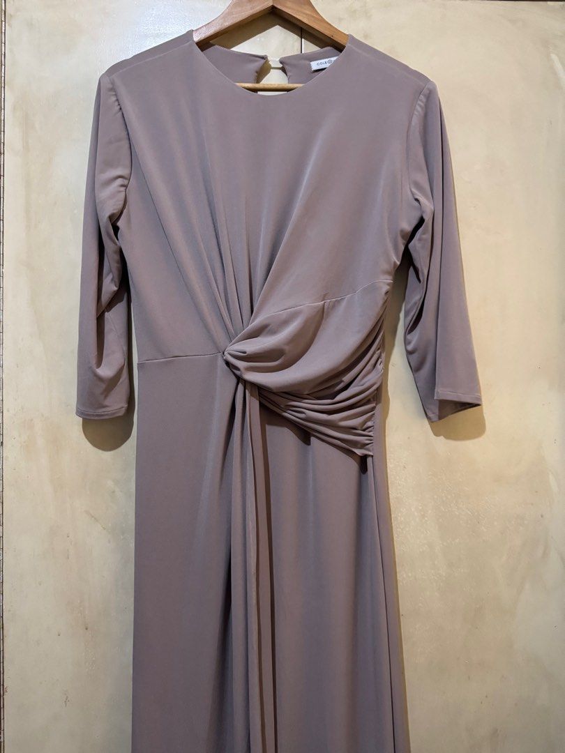 Cole Vintage Maxi Dress Large (Category: Dresses) located in Paranaque City. Submitted by vancille (Listing ID 1408298581, Image 2). Description: Used once only as wedding guest Color: Nude Height: 5’0”.