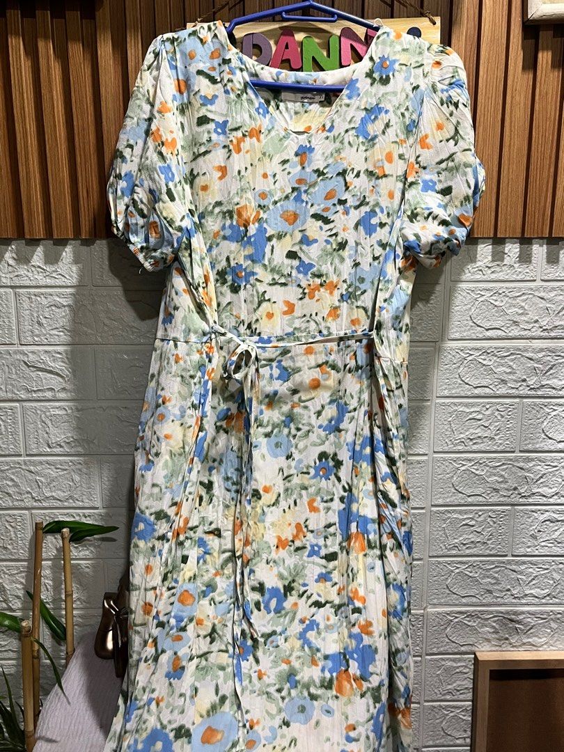 Dresses Blazer Sale 150 each (Category: Dresses) located in San Carlos. Submitted by dannamislang (Listing ID 1408261361, Image 1). Description: 150 each M-L.