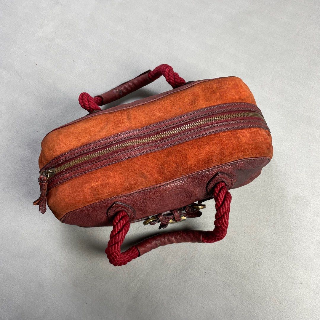 FENDI ZUCCHINO ROPE HANDLE BAG (Category: Luxury Bags & Wallets) located in Manila. Submitted by revise.ph_ (Listing ID 1408287992, Image 2). Description: FENDI ZUCCHINO ROPE HANDLE BAG MADE IN ITALY DIMENSION HEIGHT/LENGTH: 5.9 WIDTH:11.5 SIDE WIDTH:4.5 STRAP: Issue:CHECK DETAILED PHOTO Feel Free to ask more detailed pic Price:8,000 Free Shipping Via Jnt.