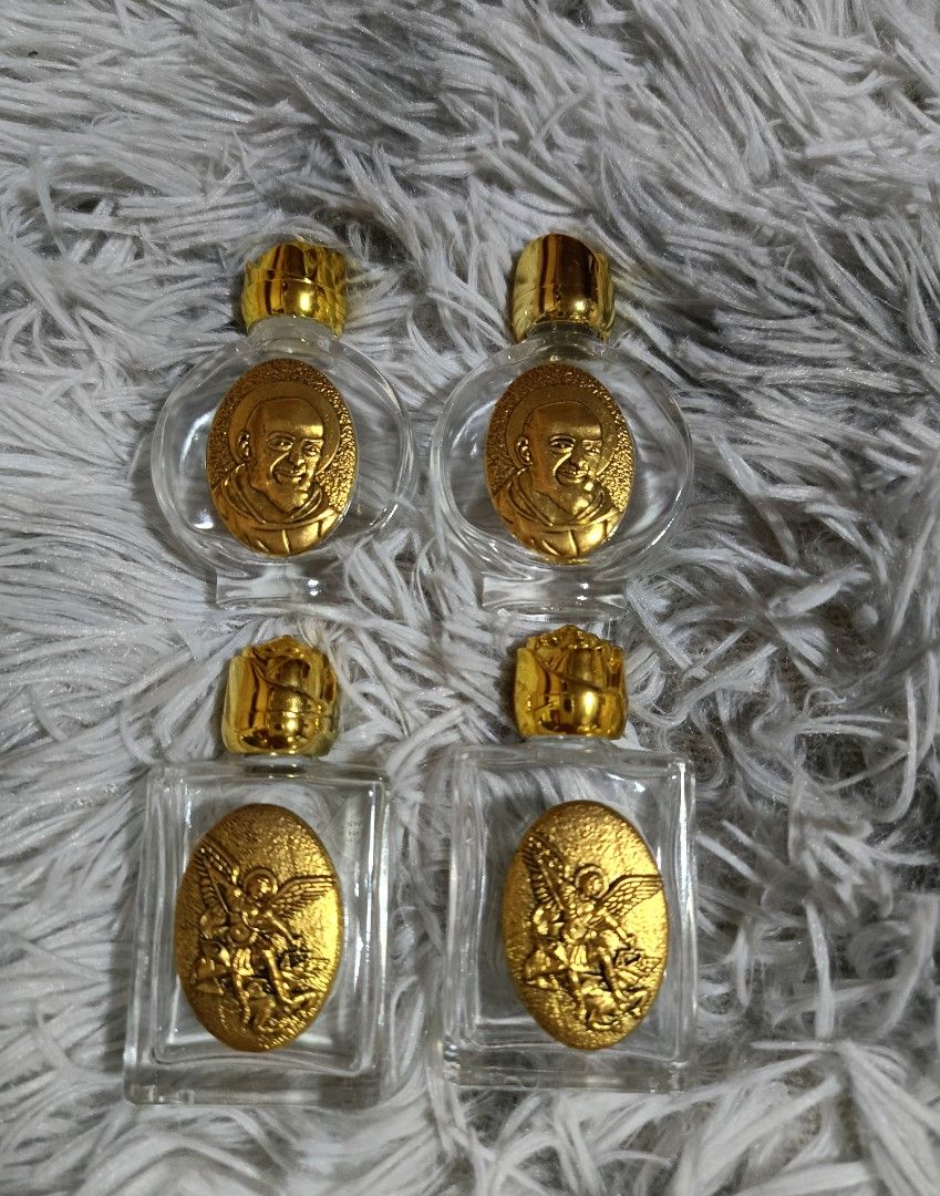 Holy water bottle container w/ religious image (Category: Religious Items) located in Manila. Submitted by lyfrancois14 (Listing ID 1408233193, Image 2). Description: .