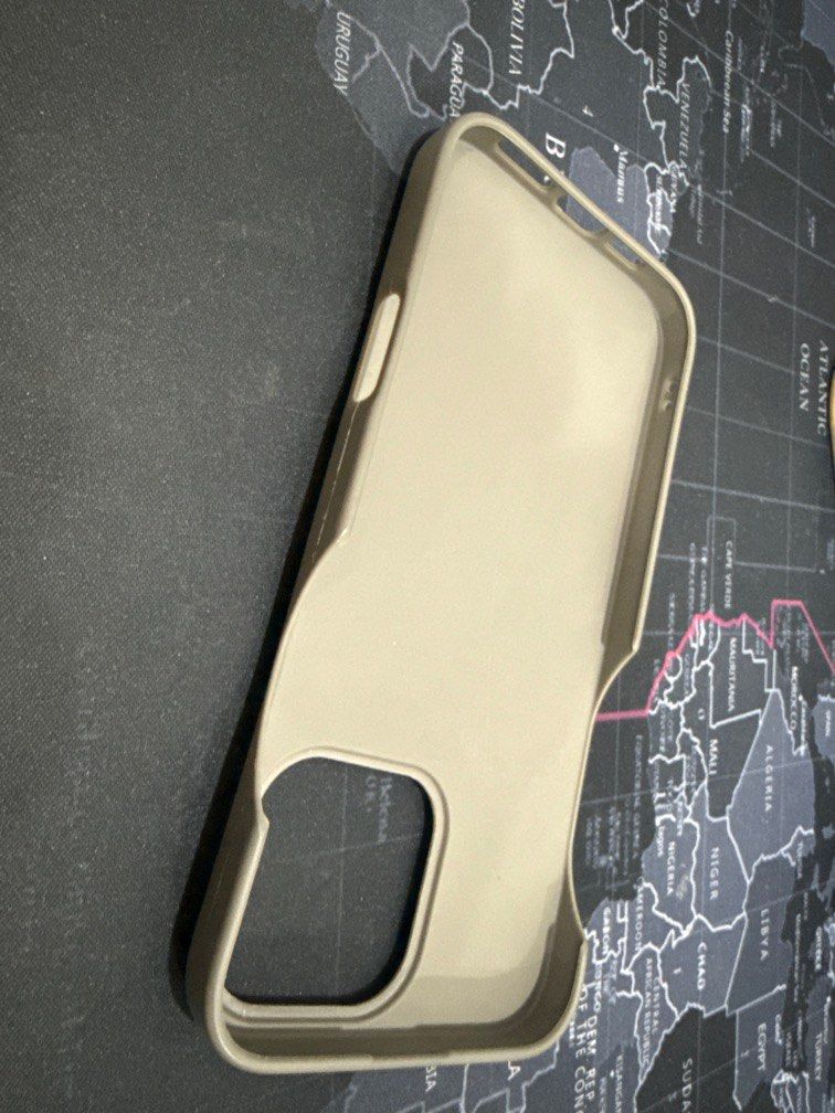 Iphone 16pro max casing (Category: Cases & Covers) located in Butterworth. Submitted by maxtrad8 (Listing ID 1408249813, Image 2). Description: Brand new.