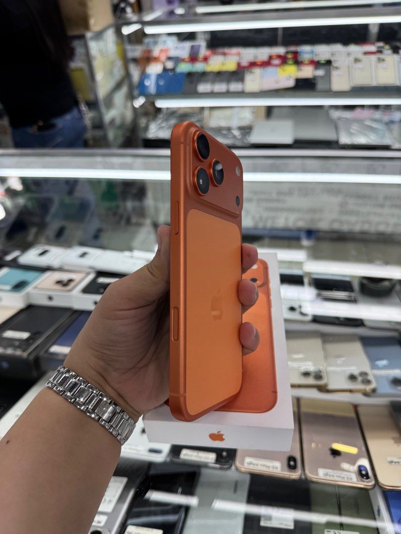 Iphone 17 Pro Max 256gb 100% batt SMARTLOCKED NTC No issue RUSH (Category: iPhone 17 Series) located in San Juan City. Submitted by javedsgadgetshop (Listing ID 1408173898, Image 3). Description: INSTALLMENT OPTIONS : SPAY LATER / GGIVES / CREDIT CARD! WE BUY AND SELL SO PWEDE MAGBINTA OR SWAP ! Quick Specs : 💵 Iphone 17 Pro Max •256gb •NTC Variant •100% batt health •Smartlocked •100% Smoothness •No hidden issue | No Repaired •100% Authentic | N