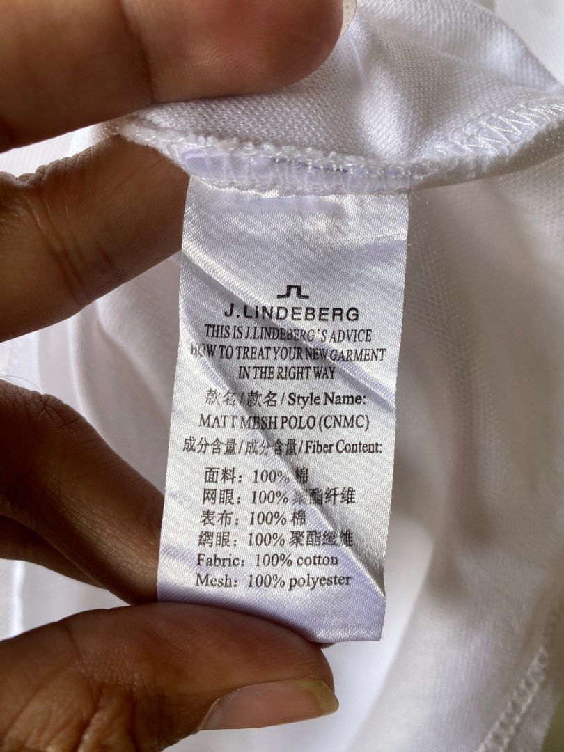 J. Lindeberg Matt Mesh Polo Shirt (Category: Tshirts & Polo Shirts ) located in Tuguegarao City. Submitted by thriftnigelo (Listing ID 1408156372, Image 3). Description: - White J. Lindeberg Matt Mesh Polo Shirt - Slim fit - Made with 100% cotton and 100% polyester mesh - Classic polo collar - Short sleeves - Button-up closure - Size: 19.5 by 27.