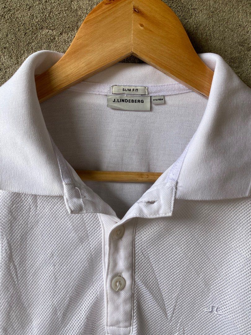 J. Lindeberg Matt Mesh Polo Shirt (Category: Tshirts & Polo Shirts ) located in Tuguegarao City. Submitted by thriftnigelo (Listing ID 1408156372, Image 2). Description: - White J. Lindeberg Matt Mesh Polo Shirt - Slim fit - Made with 100% cotton and 100% polyester mesh - Classic polo collar - Short sleeves - Button-up closure - Size: 19.5 by 27.