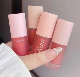 (Category: ) located in . Submitted by buysellcloset (Listing ID 1408184878, Image 1). Description: .