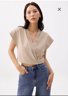 (Category: ) located in . Submitted by clothescloset (Listing ID 1408208951, Image 1). Description: .
