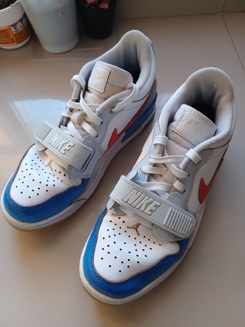 Nike Air Jordan Legacy 312 Low (Category: Sneakers) located in Quezon City. Submitted by nikotad (Listing ID 1408120270, Image 2). Description: Nike Air Jordan Legacy 312 Low "White Game Royal" - ORIGINAL - Size: US 7.5 in Good Condition with some signs of use: - heel drags - toe box crease/crack - scratches *NO sole separation *replaced insole Price: 1k negotiable Buyer shoulders shipping.(Lalamove or J&T) MOP: GCash or BPI.