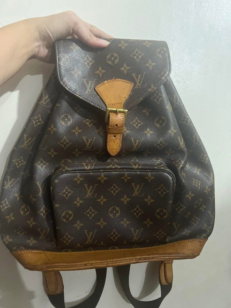 Project bag backpack lv (Category: Luxury Bags & Wallets) located in Binan City. Submitted by maharlikasonlineshop (Listing ID 1408143836, Image 1). Description: Preowned from korea.