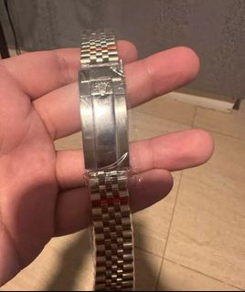 (Category: ) located in . Submitted by watchshop2000 (Listing ID 1408285562, Image 1). Description: .