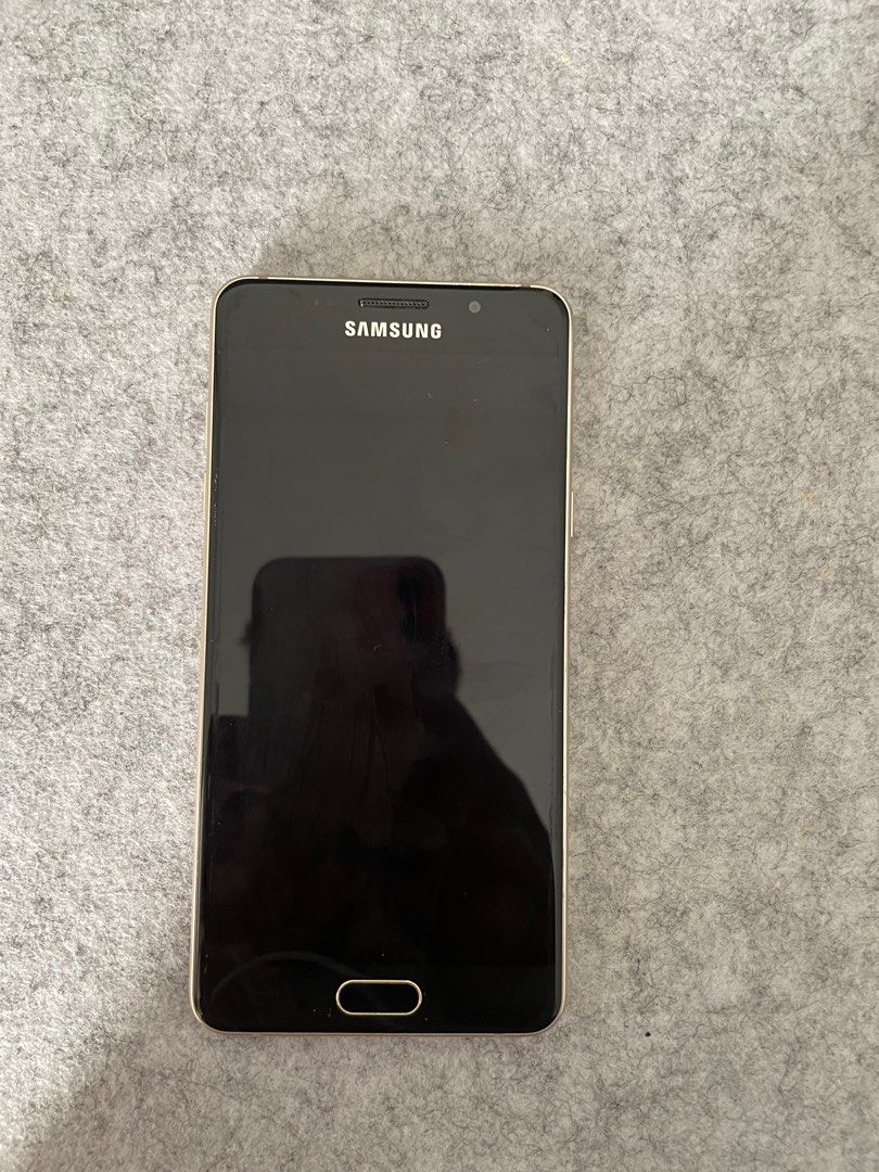 SAMSUNG A5 16GB (Category: Samsung) located in Manila. Submitted by weaniceteee (Listing ID 1408142034, Image 1). Description: - unit only - has scratches - everything works perfectly .
