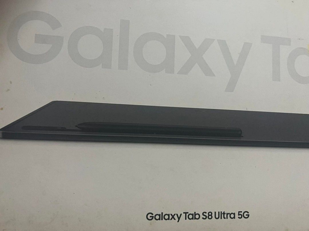 Samsung Galaxy Tab S8 Ultra 5G (Category: Android) located in Las Pinas. Submitted by choochiee (Listing ID 1408121113, Image 1). Description: good as brand new pero may isang issue - 100% makinis ~ screen na kantohan . onti onti nag black lahat ~ kayo na magpagawa ~ wala na ung lcd . hndi na pinabalik dahil papalitan na dpat kaso hndi kaya ng budget.. ~ 100% lcd lng kailangan . ~may kasamang case ~ for pick up/ lalamove or Lbc ~ pwede ko din kay