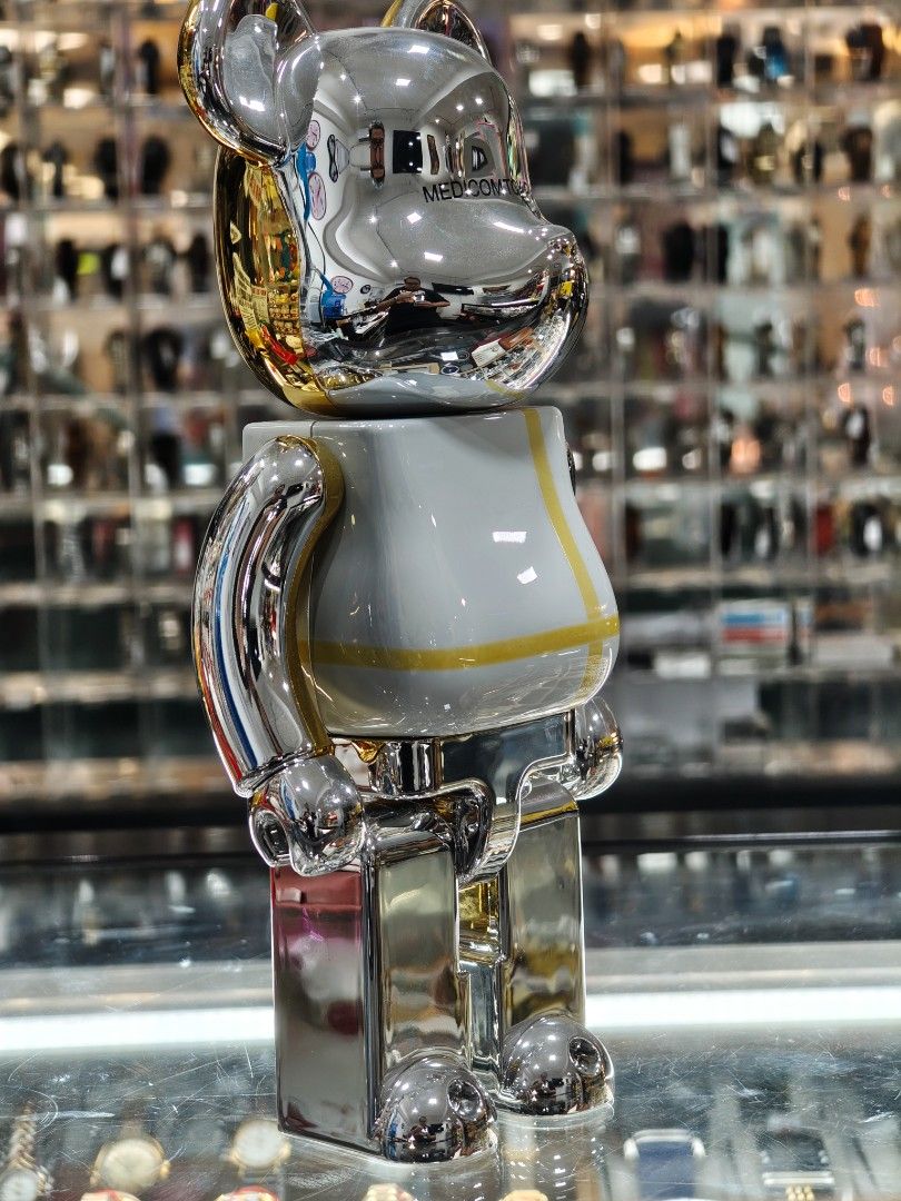 Selling Low: Medicom Toy Plus Bearbrick 400% (Category: Designer & Blind Box Toys) located in Quezon City. Submitted by timecheckph (Listing ID 1408193834, Image 2). Description: Selling Low: Medicom Bearbrick Promotional 400% Yellow strap on Metallic Unit only, no box PM for more info.