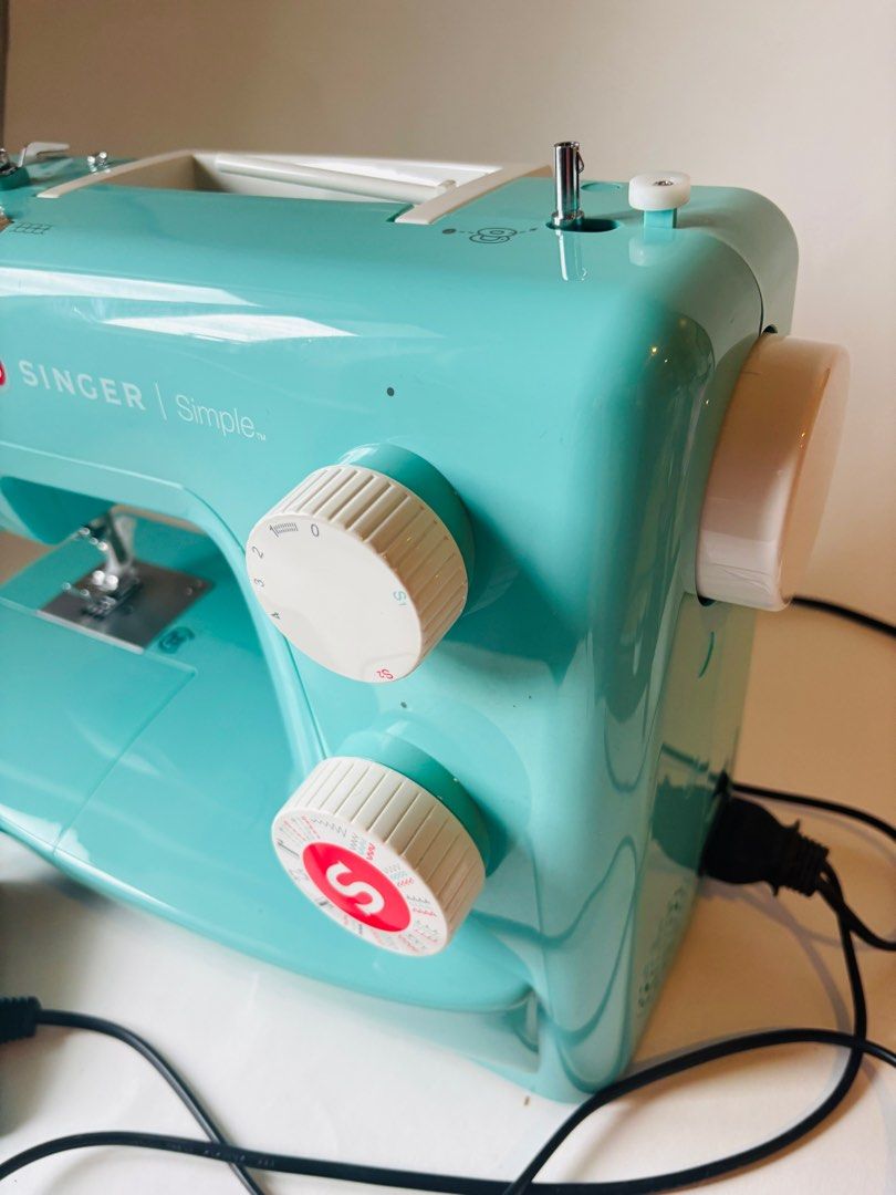 Singer Simple Sewing Machine (Category: Craft Supplies & Tools) located in Quezon City. Submitted by tilllabloo (Listing ID 1408208754, Image 3). Description: Almost brand new po to, for crafts business ko sana kaso di natuloy , mga 4x ko lang nagamit Pick up : Tandang sora .
