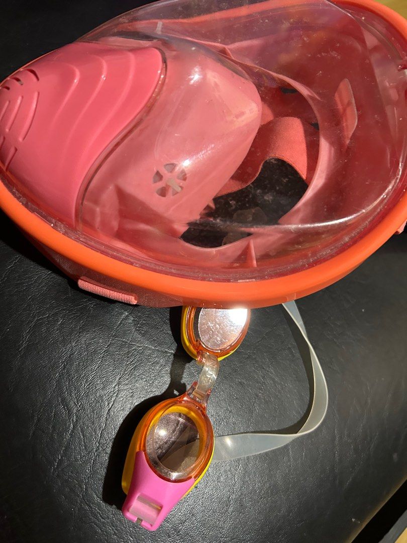 Snorkeling Gear and Free Goggles (Category: Other Baby Bathing & Changing Needs) located in Taguig. Submitted by iamfab15 (Listing ID 1408254516, Image 3). Description: Authentic Fonda Sub Snorkeling Gear and Free Goggles 2-4Y beat Fi Rfs: lipat-bahay.